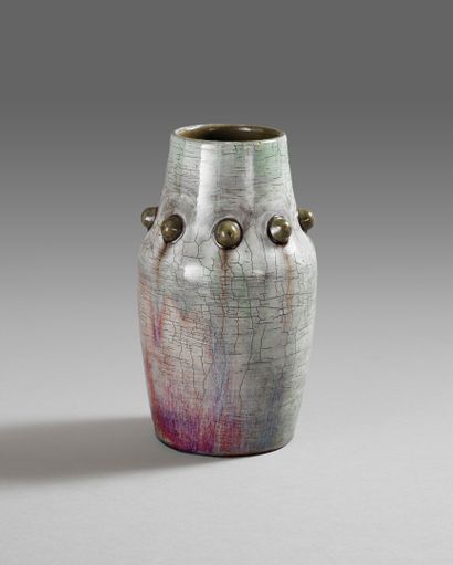 Auguste DELAHERCHE (1857-1940).

Vase en...