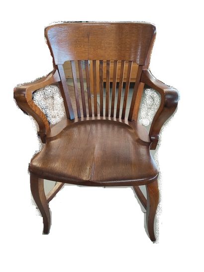 Fauteuil de bureau en bois naturel. 

Crosses...