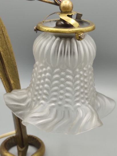 Edgar BRANDT (1880-1960), dans le goût de.

Lampe...