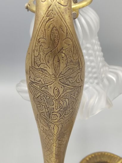 Edgar BRANDT (1880-1960), dans le goût de.

Lampe...
