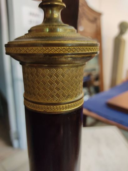 Coiffeuse en acajou et placage d'acajou.

Ouvre...