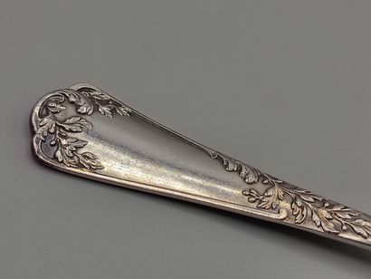 Strawberry shovel in silver of PUIFORCAT...