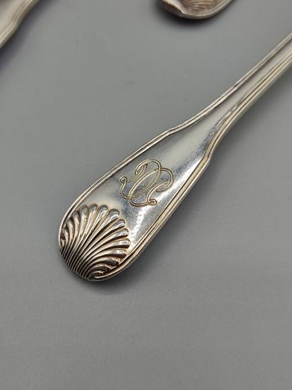 Silver cake service model filets shells composed...