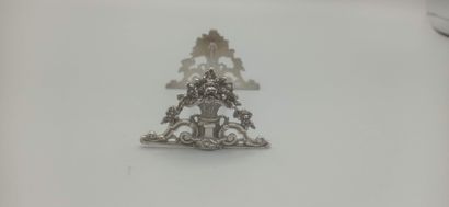 Silver knife holder with rich Louis XVI decoration...