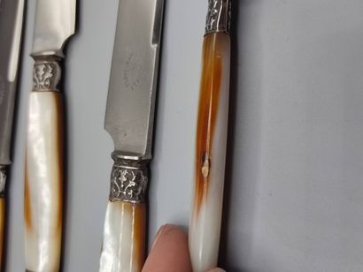 Set of 18 cheese and dessert knives with...