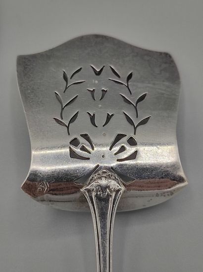 Silver hors d'oeuvres service composed of...