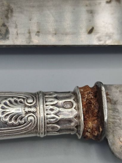 
Large table knife set (11) with silver handles...