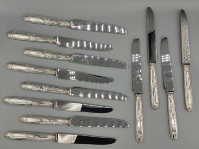 
Service of table knives (12) with handles...