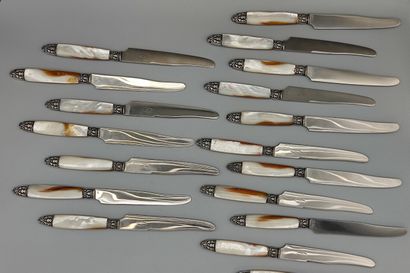 Set of 18 cheese and dessert knives with...