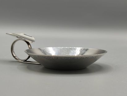 Silver wine taster with umbilicus, with thumb...