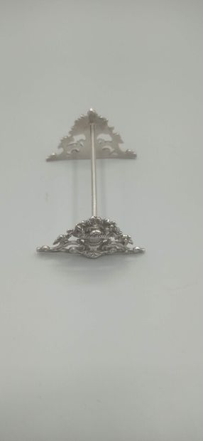 Silver knife holder with rich Louis XVI decoration...