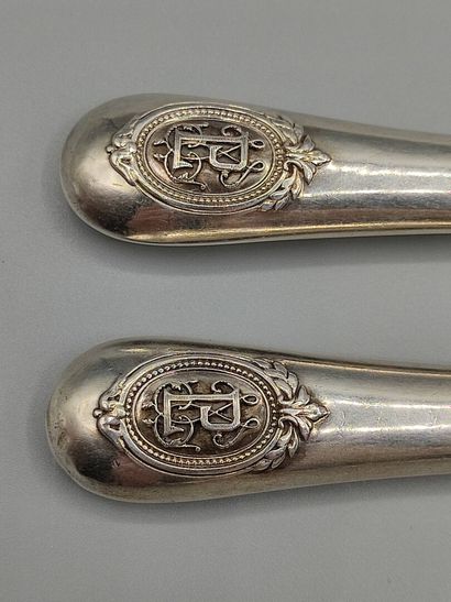 
Pair of cheese knives entirely in silver...
