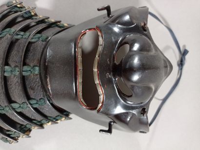 Casque de samouraï suji-bachi kabuto et menpo...