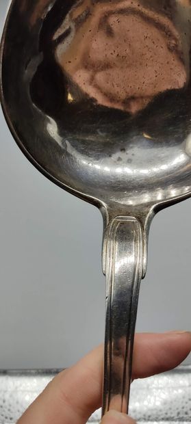 PARIS 1782-89.

Louche en argent.

 Modèle...