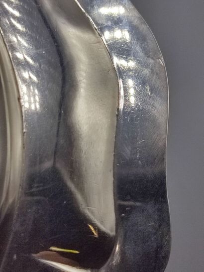 Round silver dish of strong filets model,...