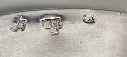 
LILLE XVIIIème. 




Rare réchaud en argent...
