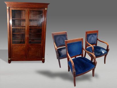 Cabinet de travail en acajou et placage d'acajou...