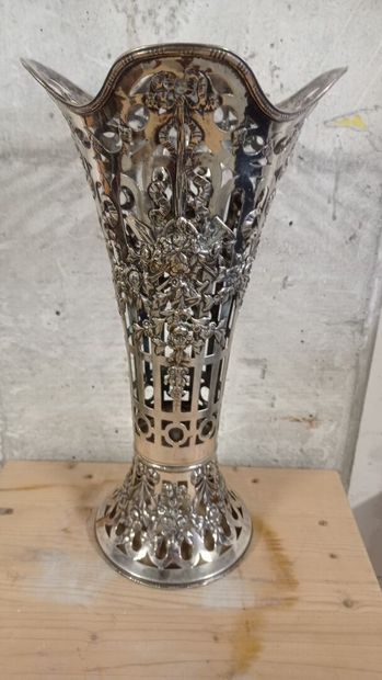 GERMANY, HANAU 19th century

Silver basket...