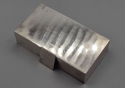 Rectangular box entirely in silver with on...