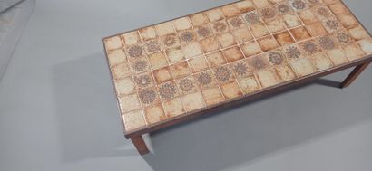 Roger CAPRON (1922-2006).

Low table. The...