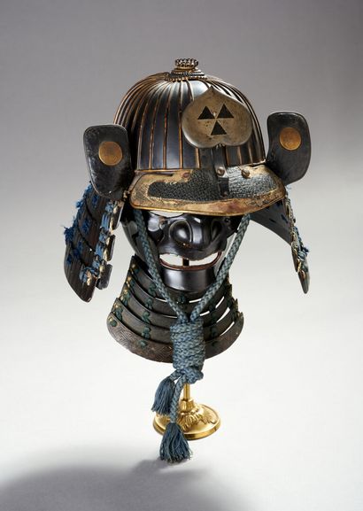 Casque de samouraï suji-bachi kabuto et menpo...