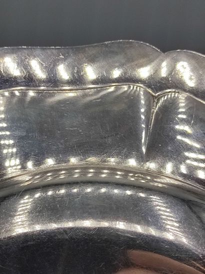 Round silver dish of strong filets model,...
