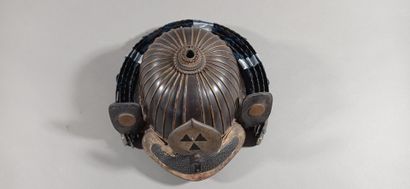 Casque de samouraï suji-bachi kabuto et menpo...