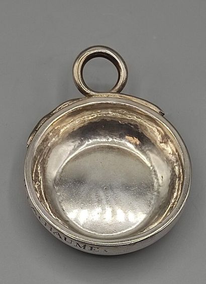 Taste vin dit « tassou » en argent de modèle...