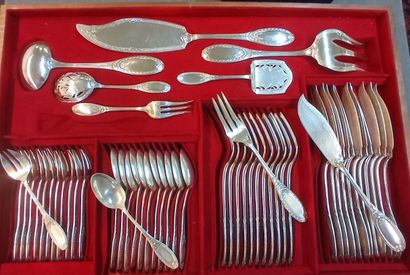 Importante ménagère en argent et argent fourré...