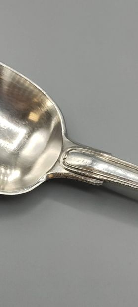 PARIS 1787

Cuillère à ragoût en argent modèle...