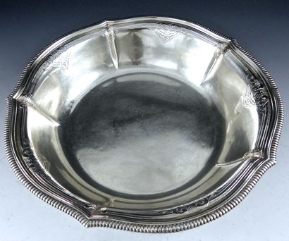 Superb St. Regency silver bowl of circular...