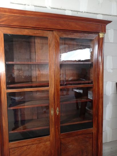 Cabinet de travail en acajou et placage d'acajou...