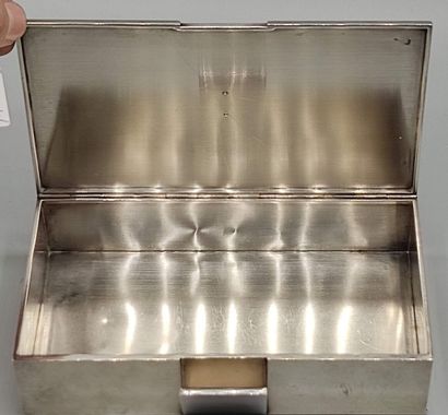 Rectangular box entirely in silver with on...