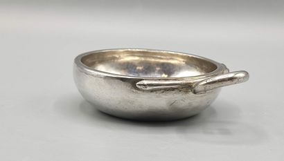Taste vin dit « tassou » en argent de modèle...