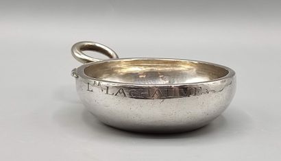 Taste vin dit « tassou » en argent de modèle...