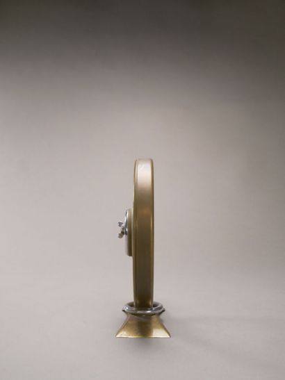 JAEGER LECOULTRE.

Petite pendulette circulaire....