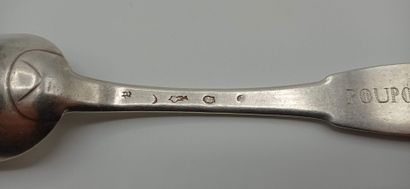 Partie de ménagère en argent modèle uni-plat...
