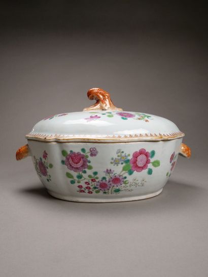 Chine, Compagnie des Indes.

Importante soupière...