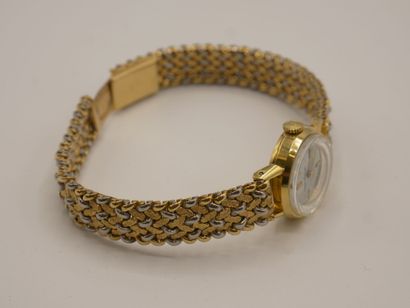 JAEGER LECOULTRE

Montre de dame en or jaune...