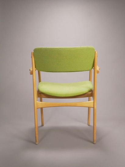 Erik BUCH (1923-1973).

Paire de fauteuils...