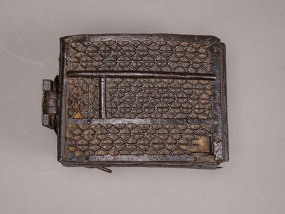 Coffret dit de messager en fer forgé patiné,...