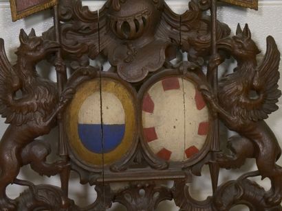 Élément décoratif en bois sculpté ajouré...