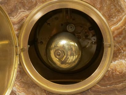 Georgij Dimitrievic LAVROFF (1895-1991)

Pendule...