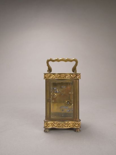 Pendulette d'officier en bronze et laiton...