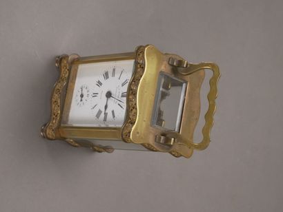 Pendulette d'officier en bronze et laiton...