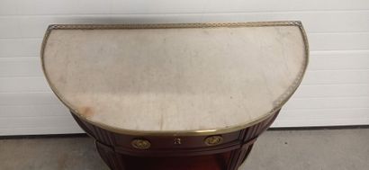 Console de forme demi-lune en acajou et placxage...