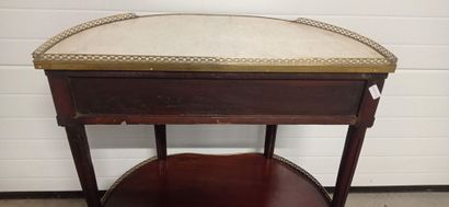 Console de forme demi-lune en acajou et placxage...