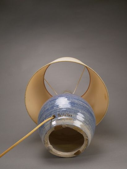 Georges PELLETIER (né en 1938)

Lampe boule...