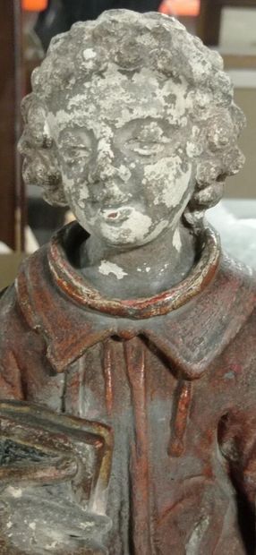 Saint diacre en pierre calcaire sculptée...