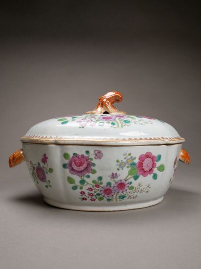Chine, Compagnie des Indes.

Importante soupière...